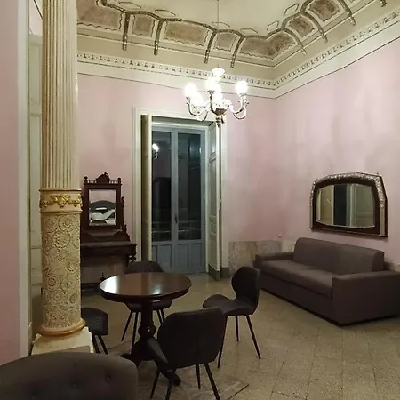 Palazzo Arcidiacono - Luxury Holidays