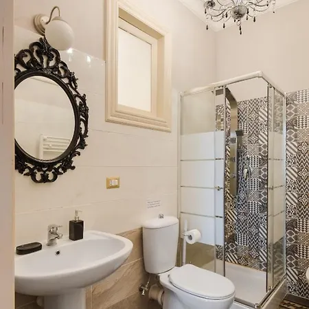 Palazzo Arcidiacono - Luxury Holidays Apartment *